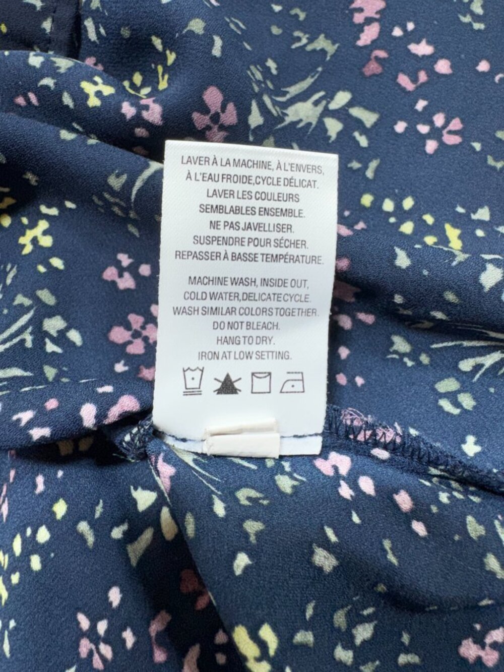 Reitmans Signature Navy Floral Sleeveless Blouse Petite Small Cottagecore Spring - Picture 8 of 9